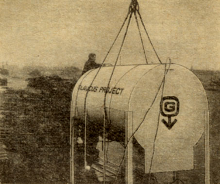 Первый английский подводный дом Внутри него два спортсмена Британского подводного клуба Ирвен и Хит прожили неделю на дне Плимутской гавани на глубине 10 м