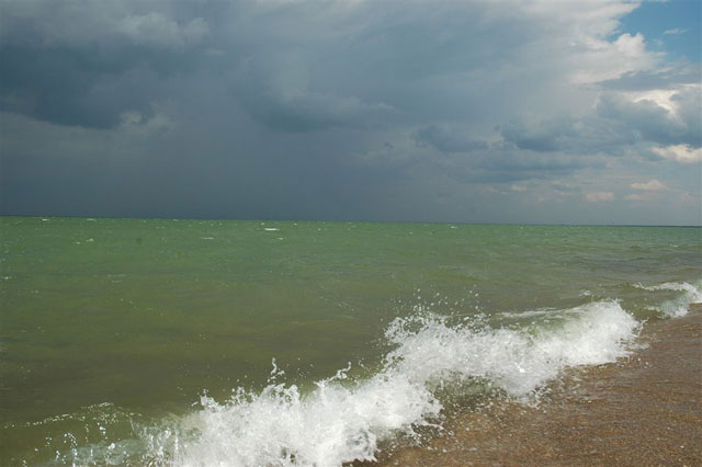   -  - https://upload.wikimedia.org/wikipedia/commons/0/02/Chalkar_v_grozu.JPG